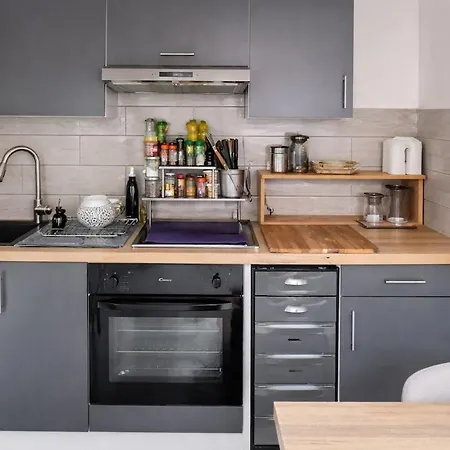 Calme Et Lumineux 아파트 *